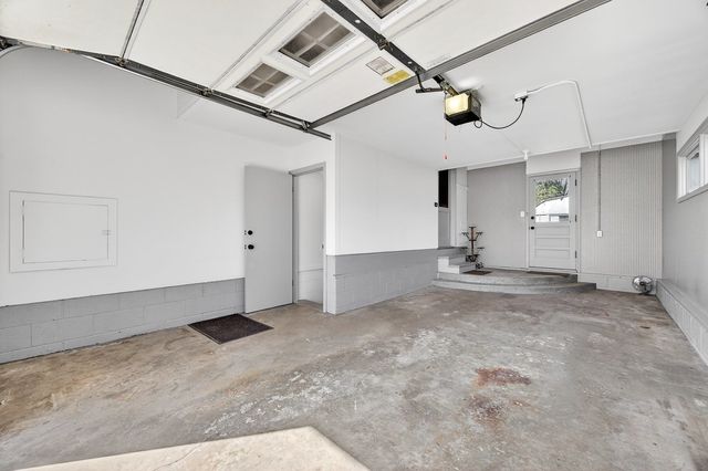 816 W College Avenue, Normal, IL 61761