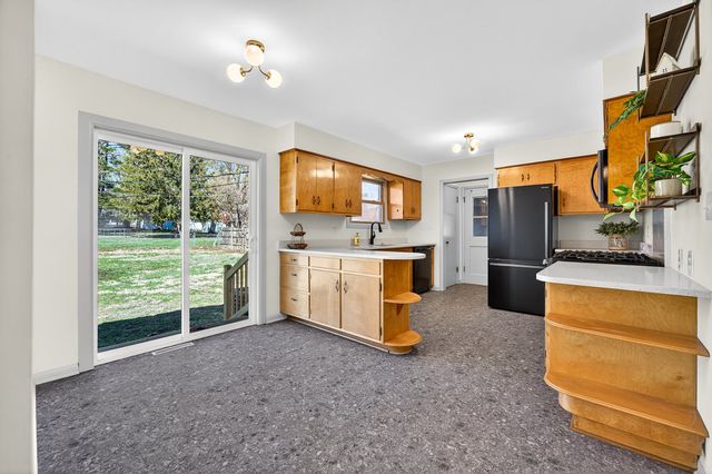 816 W College Avenue, Normal, IL 61761