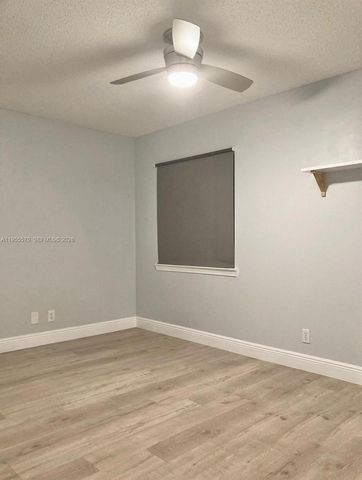 4953 SW 32nd Ter, Dania Beach, FL 33312