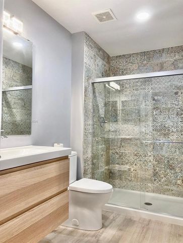 4953 SW 32nd Ter, Dania Beach, FL 33312