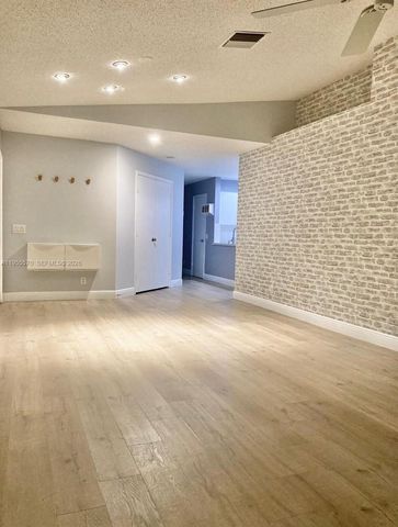 4953 SW 32nd Ter, Dania Beach, FL 33312