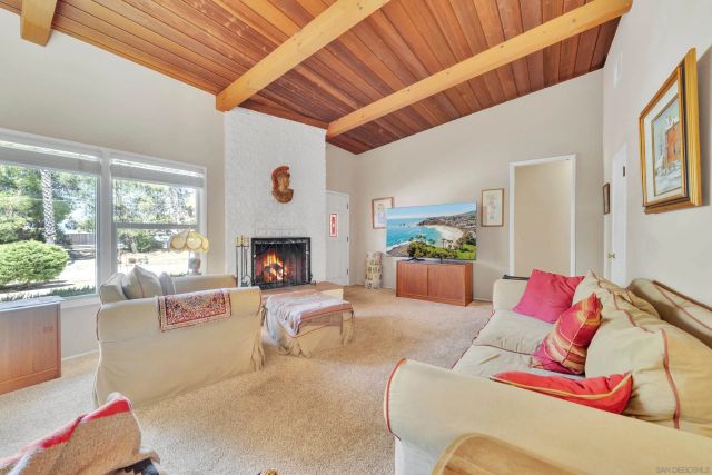 14643 Espola Road, Poway, CA 92064