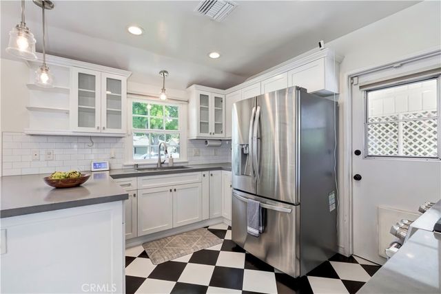 5429 Columbus Avenue, Sherman Oaks, CA 91411