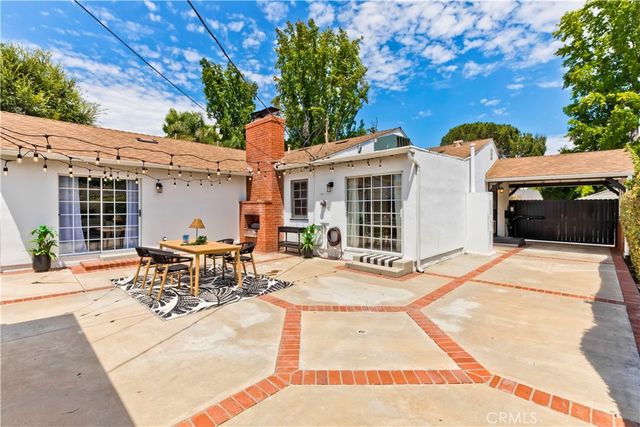 5429 Columbus Avenue, Sherman Oaks, CA 91411