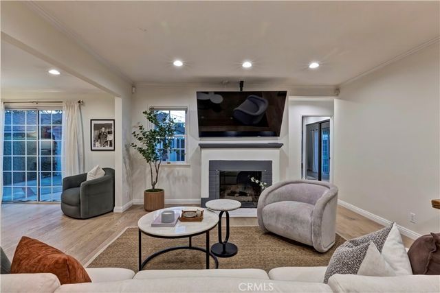 5429 Columbus Avenue, Sherman Oaks, CA 91411