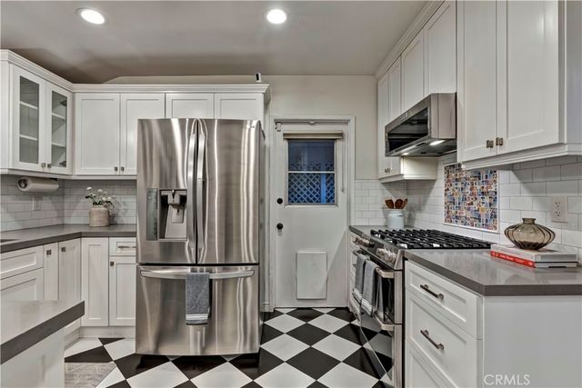 5429 Columbus Avenue, Sherman Oaks, CA 91411