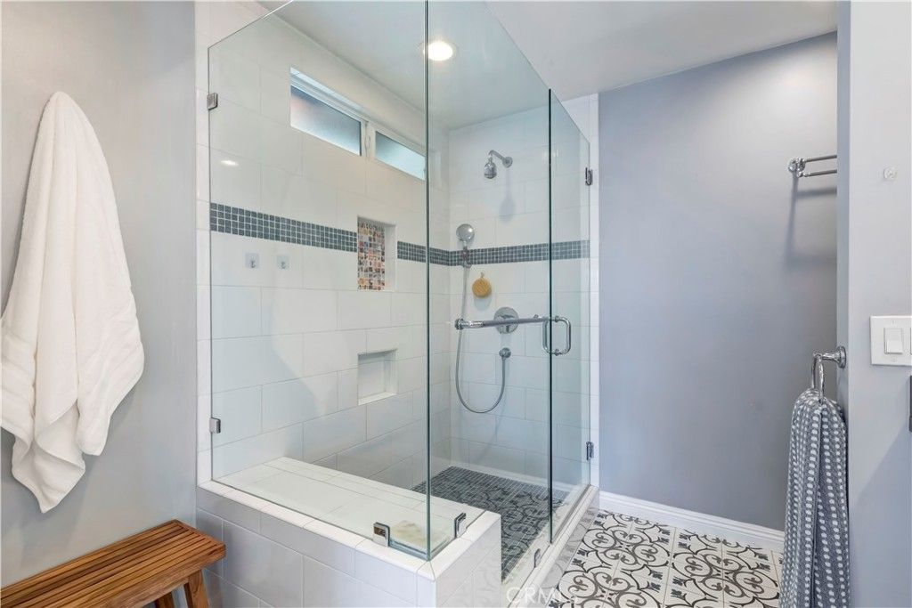 Image 23 of property listing at 5429 Columbus Avenue, Sherman Oaks, CA 91411