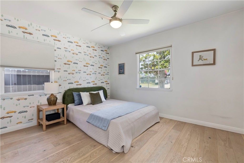 Image 25 of property listing at 5429 Columbus Avenue, Sherman Oaks, CA 91411