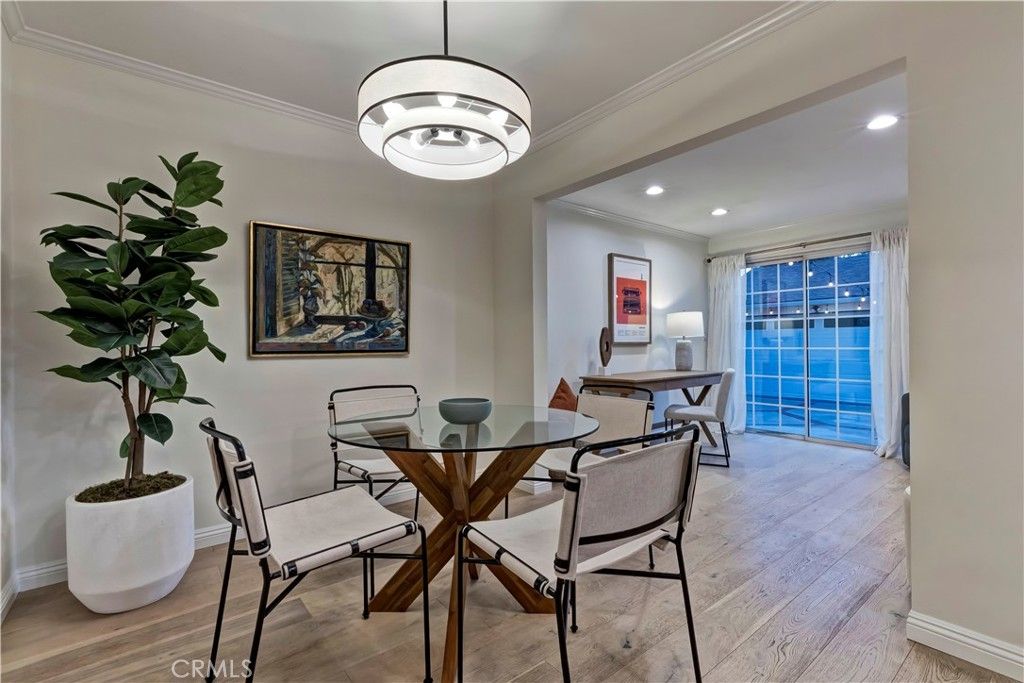 Image 48 of property listing at 5429 Columbus Avenue, Sherman Oaks, CA 91411