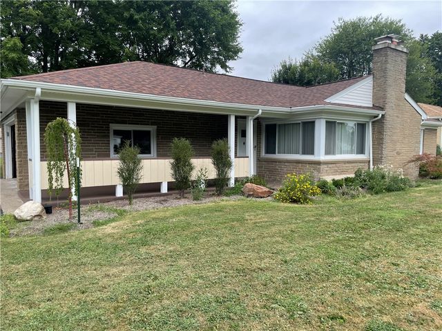 110 Ellis Ave, Hermitage, PA 16148