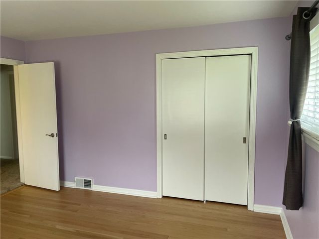 110 Ellis Ave, Hermitage, PA 16148