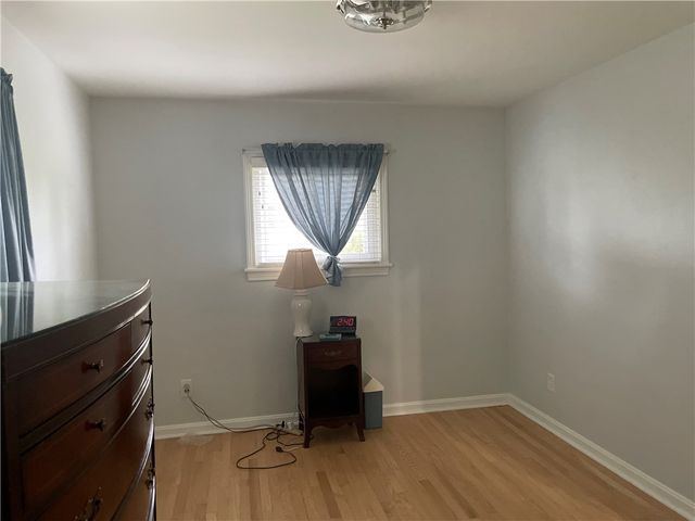 110 Ellis Ave, Hermitage, PA 16148