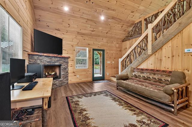 295 Ross Drive, Mineral Bluff, GA 30559
