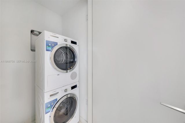 300 Biscayne Boulevard Way 1105C, Miami, FL 33131