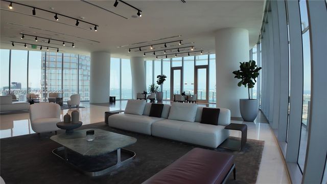 300 Biscayne Boulevard Way 1105C, Miami, FL 33131