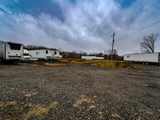 1991 N Concord Road, Albion, MI 49224