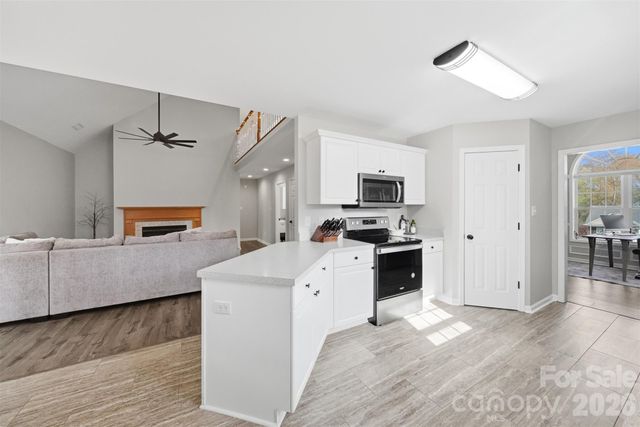 2478 23rd Street NE, Hickory, NC 28601