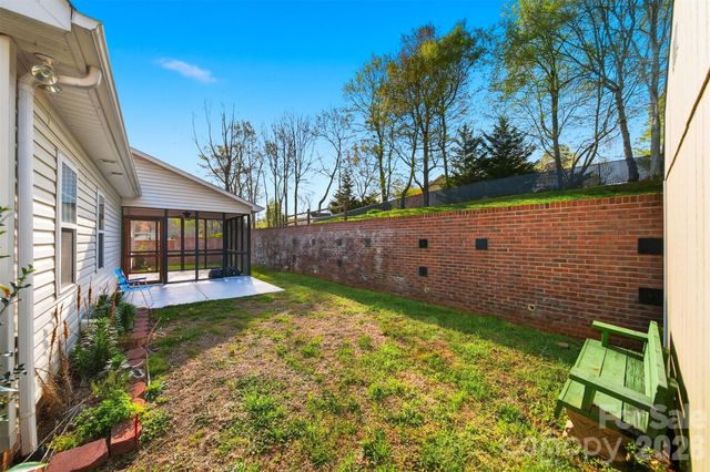 2478 23rd Street NE, Hickory, NC 28601
