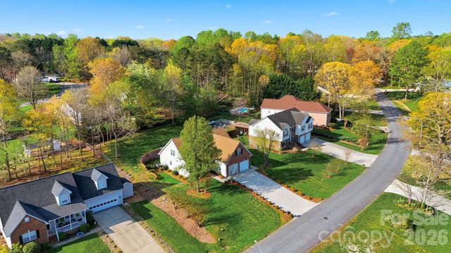2478 23rd Street NE, Hickory, NC 28601