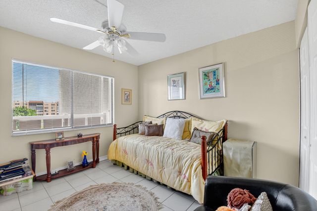 14460 Strathmore Lane 605, Delray Beach, FL 33446