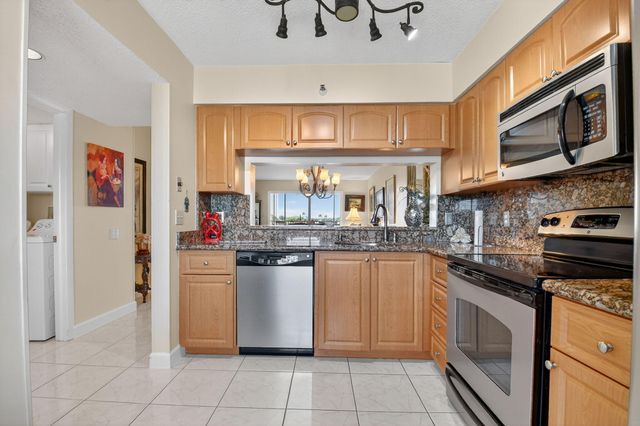 14460 Strathmore Lane 605, Delray Beach, FL 33446