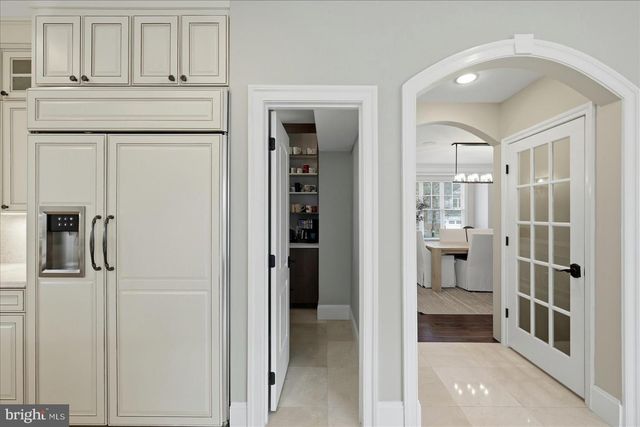 802 COTTAGE ST SW, Vienna, VA 22180