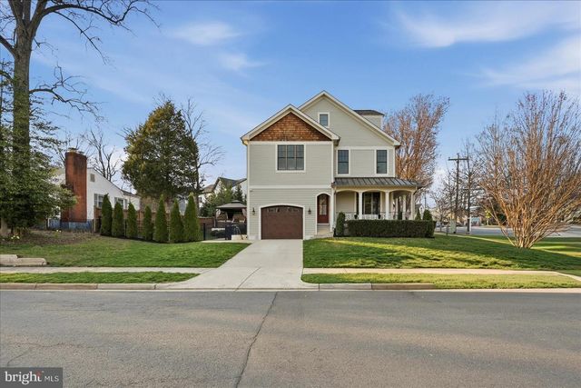 802 COTTAGE ST SW, Vienna, VA 22180