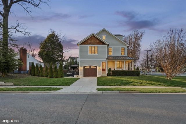 802 COTTAGE ST SW, Vienna, VA 22180