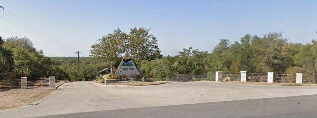 343 Falconwood DR, San Marcos, TX 78666