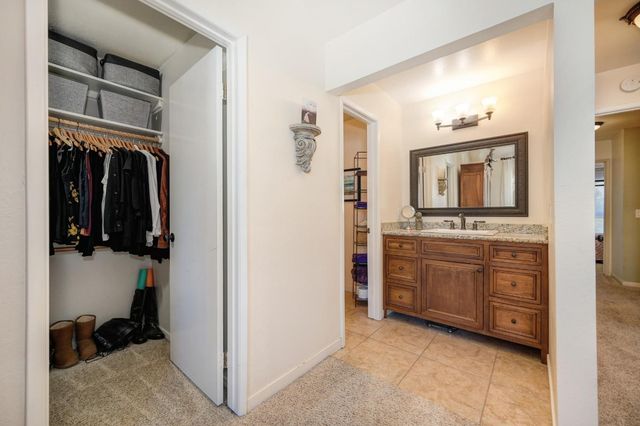 5943 Main Ave #D, Orangevale, CA 95662