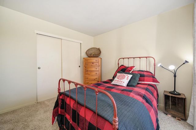 5943 Main Ave #D, Orangevale, CA 95662
