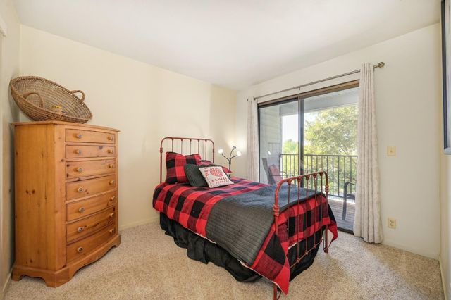 5943 Main Ave #D, Orangevale, CA 95662