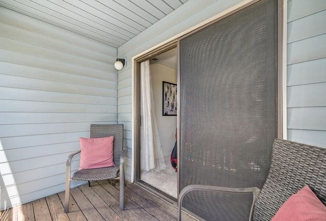5943 Main Ave #D, Orangevale, CA 95662