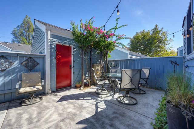 5943 Main Ave #D, Orangevale, CA 95662