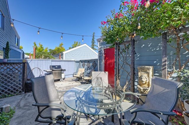 5943 Main Ave #D, Orangevale, CA 95662