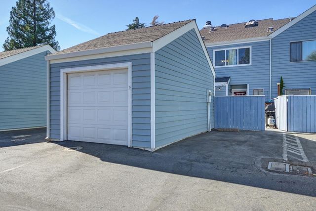 5943 Main Ave #D, Orangevale, CA 95662