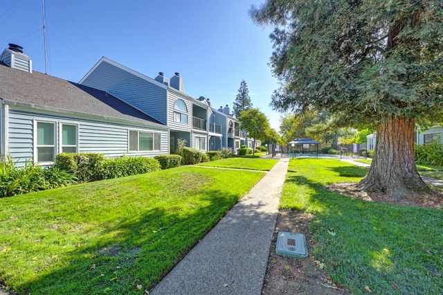5943 Main Ave #D, Orangevale, CA 95662