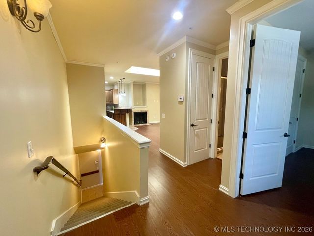 412 E B Street 412 B, Jenks, OK 74037