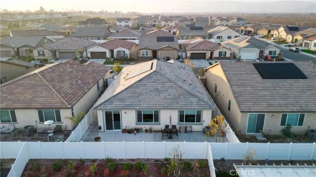 565 Hudson Way, Rialto, CA 92377