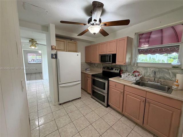 4935 SW 101st Ave 1, Miami, FL 33165