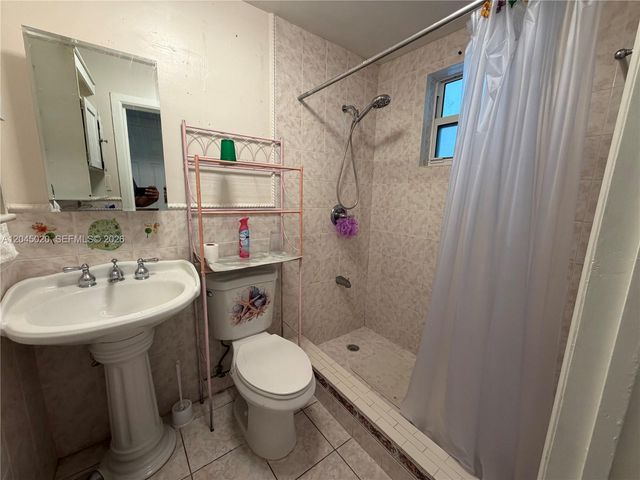 4935 SW 101st Ave 1, Miami, FL 33165