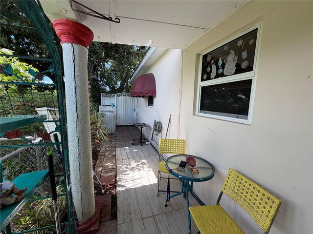 4935 SW 101st Ave 1, Miami, FL 33165