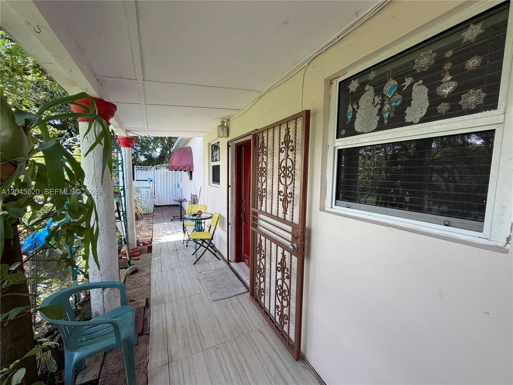 4935 SW 101st Ave 1, Miami, FL 33165