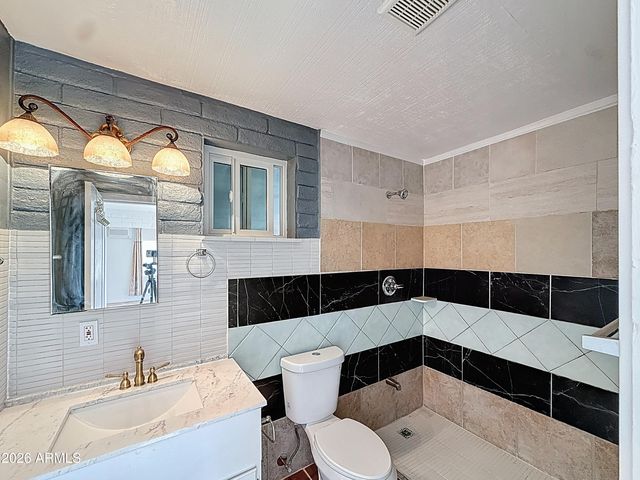 1226 W Purdue Avenue, Phoenix, AZ 85021