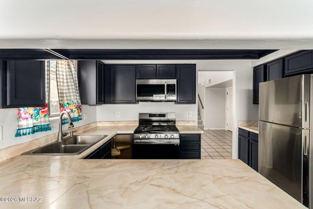 1624 E Calle Grandiosa, Tucson, AZ 85706