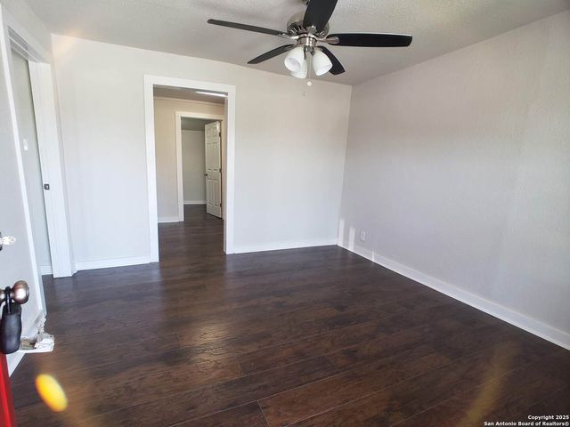 1529 N WALTERS, San Antonio, TX 78202