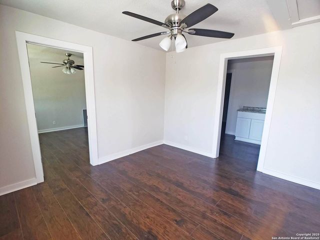 1529 N WALTERS, San Antonio, TX 78202