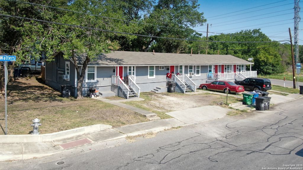 1529 N WALTERS, San Antonio, TX 78202