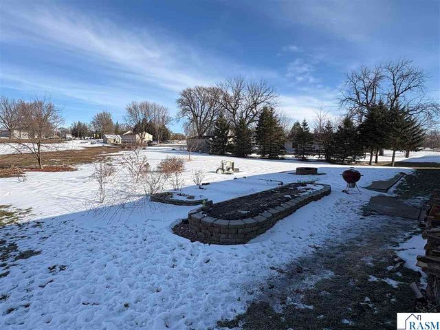 219 SE 5th Street, Madelia, MN 56062