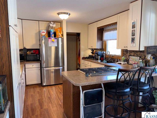 219 SE 5th Street, Madelia, MN 56062